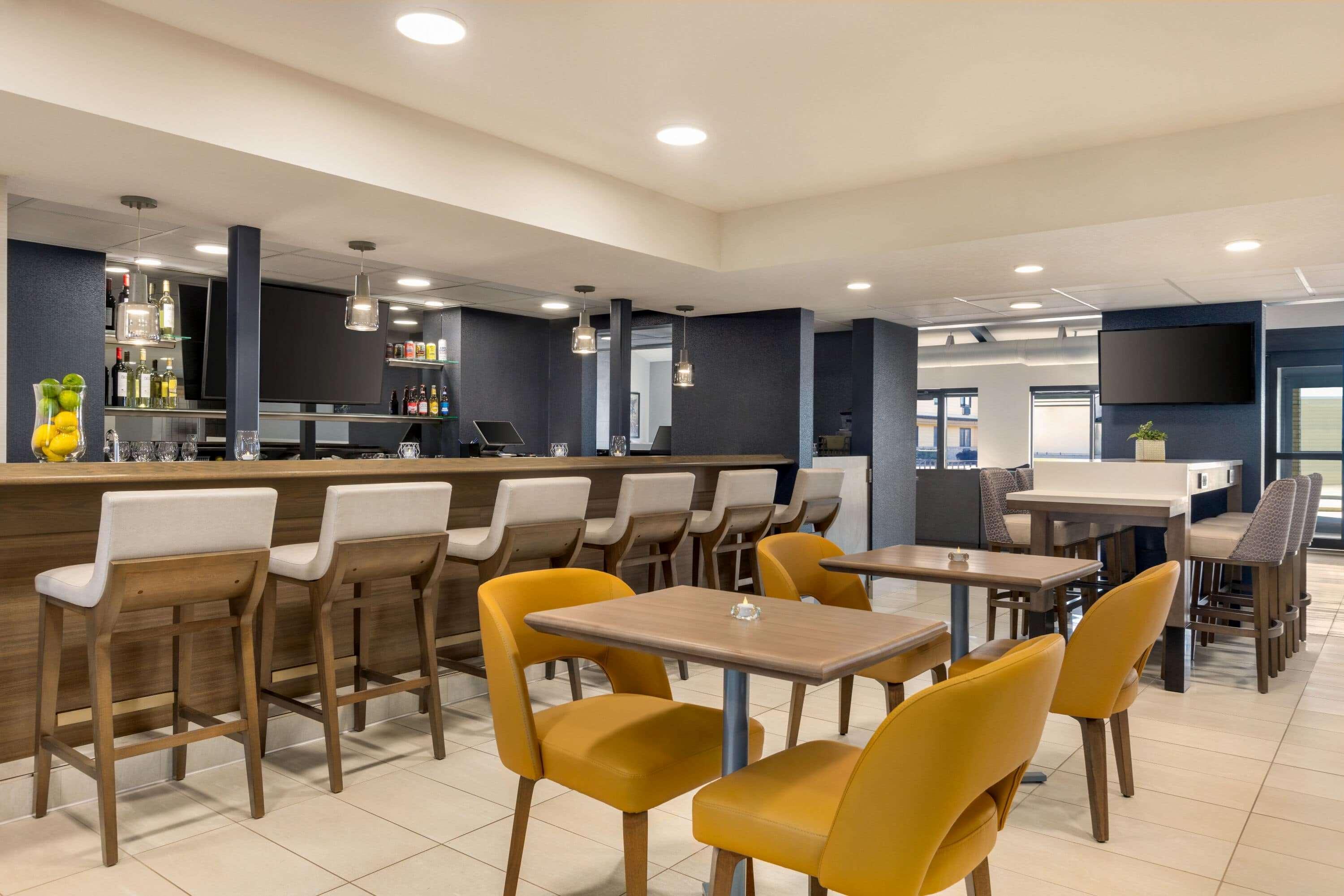 Baymont By Wyndham Owatonna Hotel Exterior photo