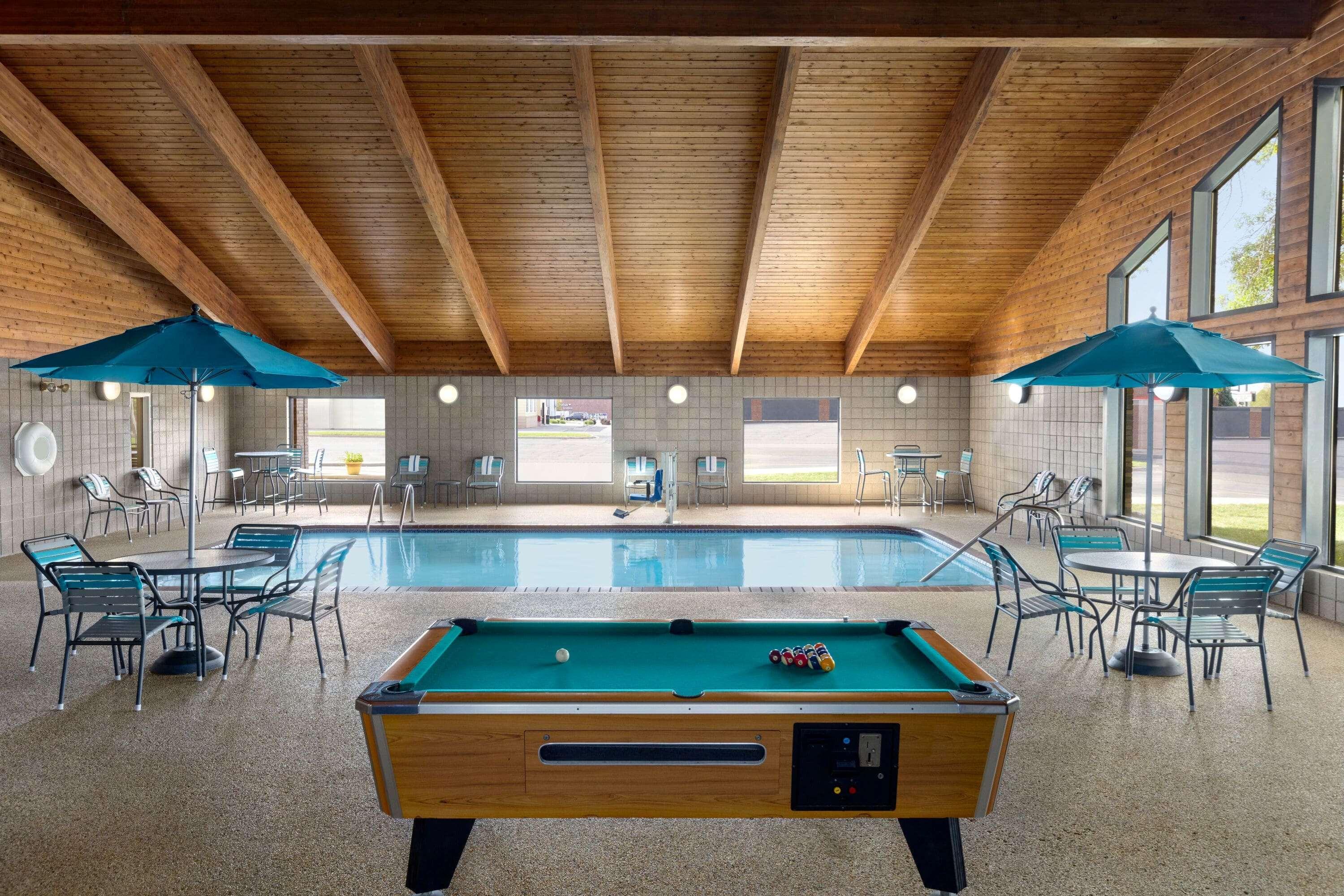 Baymont By Wyndham Owatonna Hotel Exterior photo